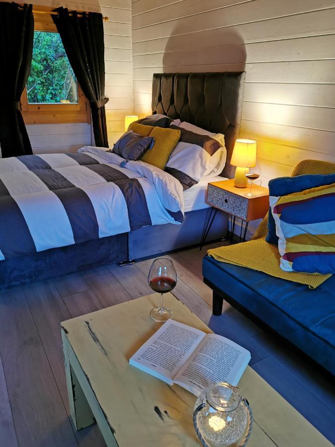 Westport Country Chalets Buitenkant foto