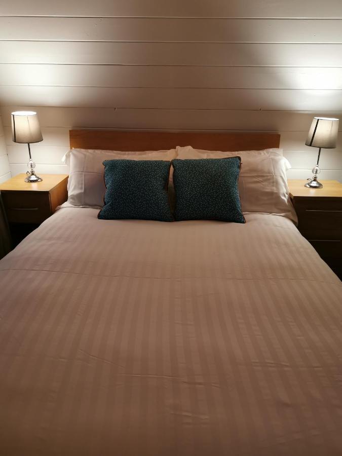 Westport Country Chalets Buitenkant foto