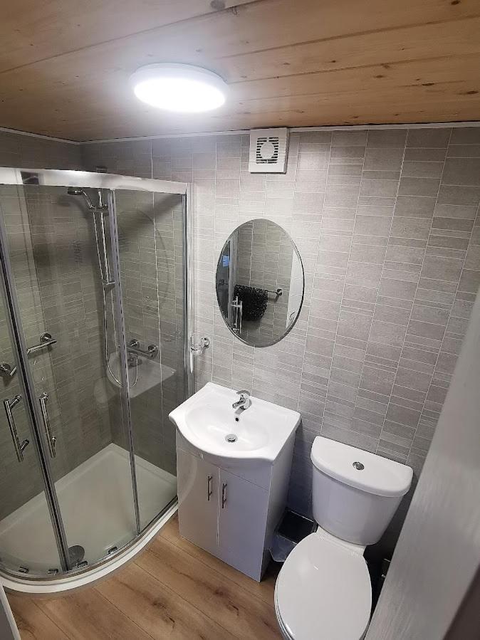 Westport Country Chalets Buitenkant foto